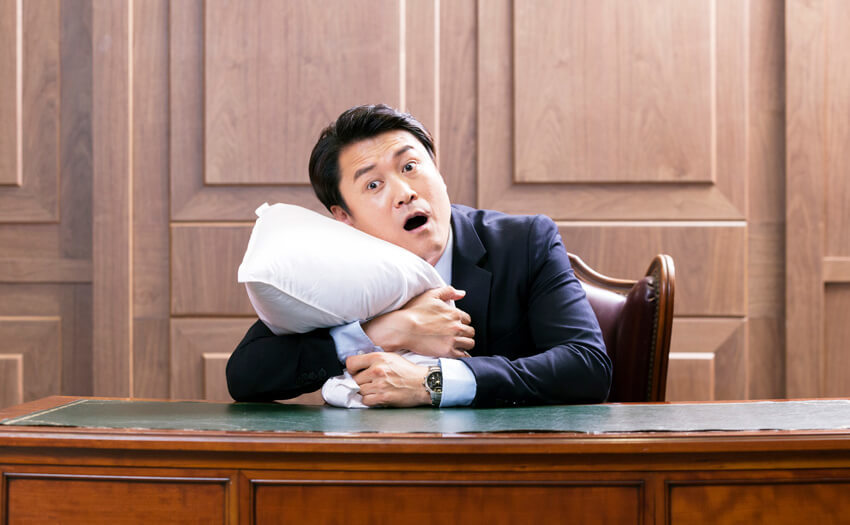 理想の枕の高さは?高い枕・低い枕のメリット・デメリット