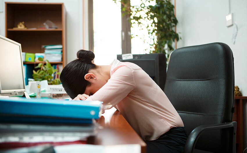 眠くてだるい・・・日中の眠気や倦怠感の原因と対策