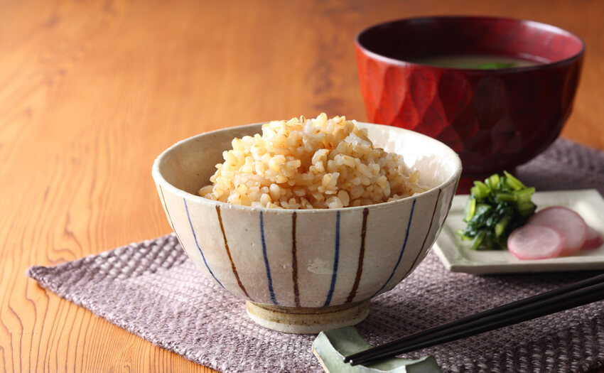 食事は就寝する2時間前までに済ませる 快眠のための7つの習慣