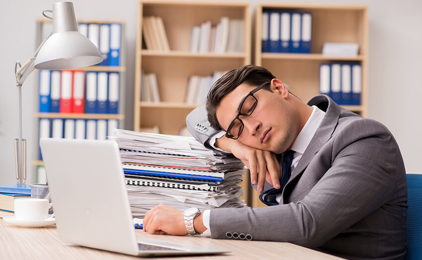昼間に眠くなりにくい方法は？仕事中・勉強中の強烈な眠気対策