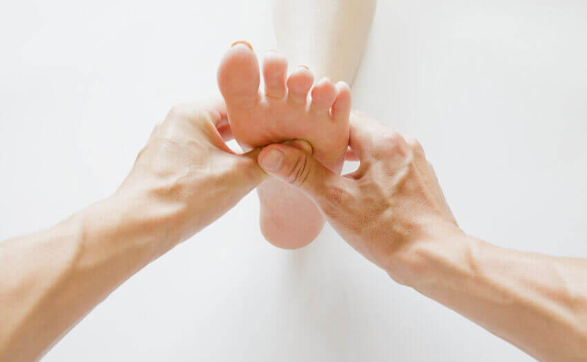 足痩せに効果のあるツボはどこ 効果があるツボを部分別に紹介 Diet Labo ダイエットラボ ショップジャパン 足痩せに効果のあるツボはどこ 効果があるツボを部分別に紹介 Diet Labo ダイエットラボ ショップジャパン