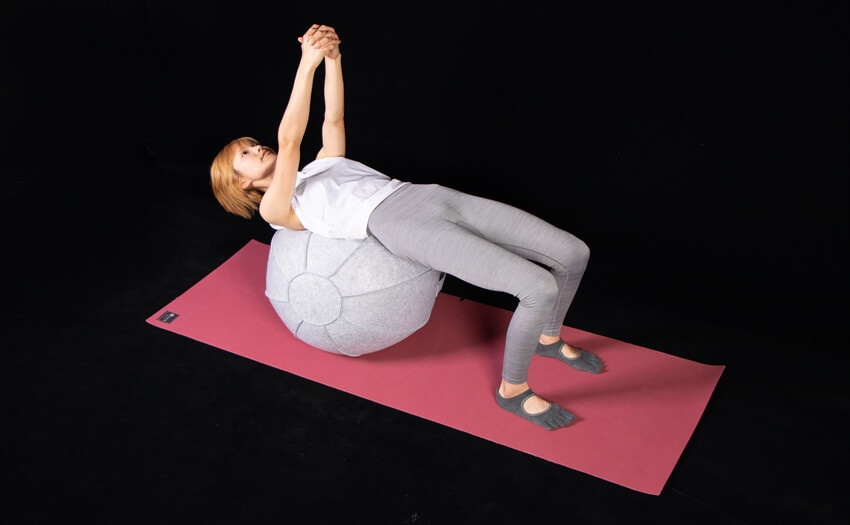 基本エクササイズその3「ツイスト運動」(1)