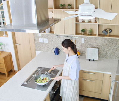 ここひえ ファンライト 料理中の使用イメージ