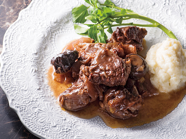 牛すね肉の赤ワイン煮